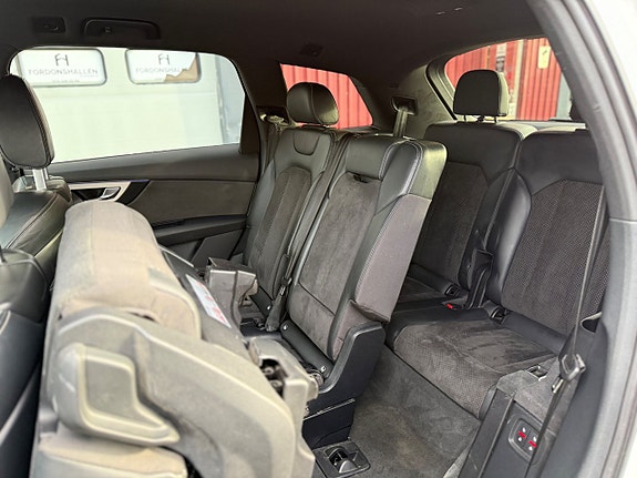 Audi Q7 23 of 27