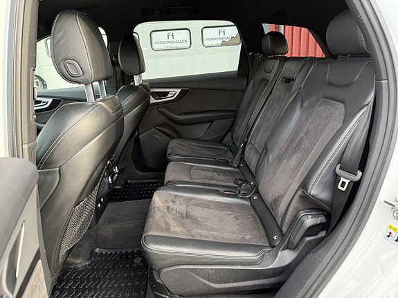 Audi Q7 19 of 27