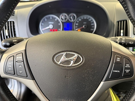 Hyundai i30 15 of 21