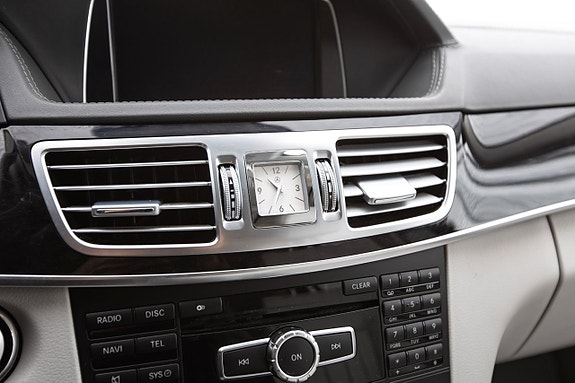 Mercedes-Benz E350 19 of 28