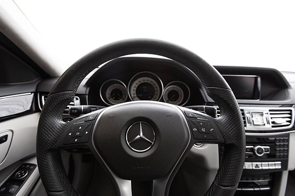 Mercedes-Benz E350 16 of 28