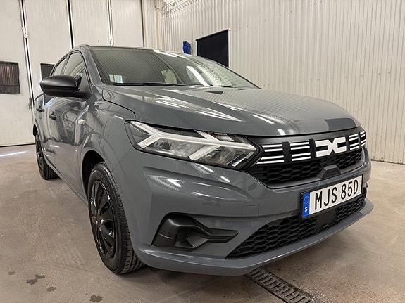 Dacia Sandero 3 of 19