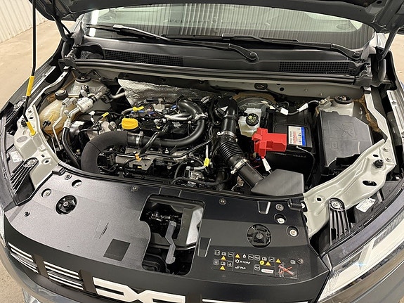 Dacia Sandero 9 of 19