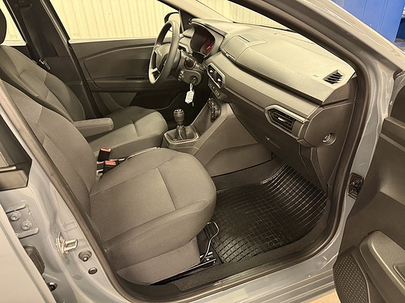 Dacia Sandero 11 of 19
