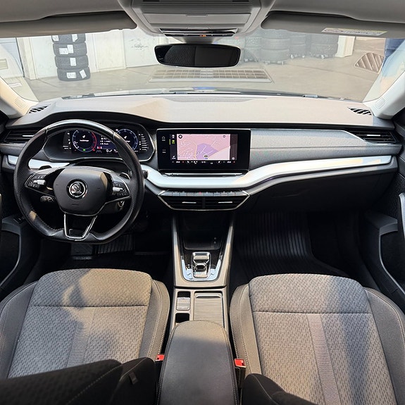 Skoda Octavia 9 of 12