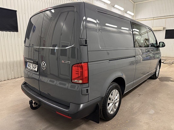 Volkswagen Transporter 4 of 21