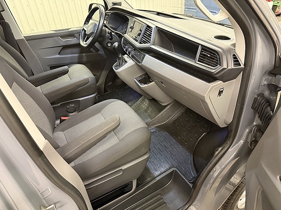 Volkswagen Transporter 10 of 21