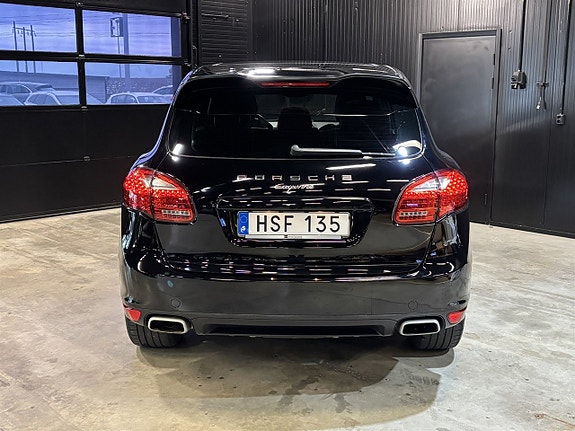 Porsche Cayenne 5 of 27