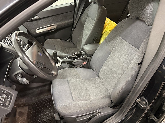 Volvo V50 13 of 20
