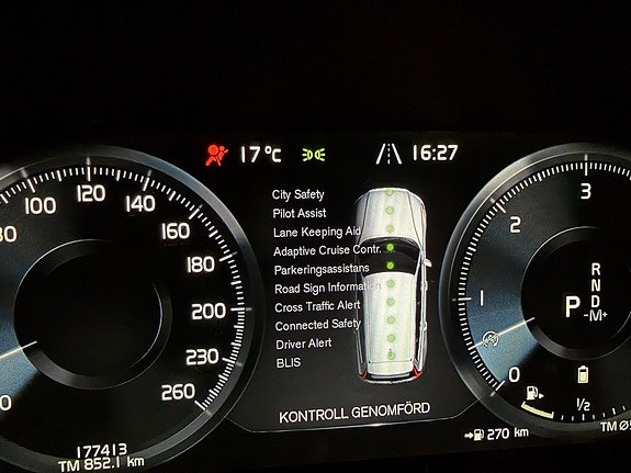 Volvo V60 Cross Country 17 of 26