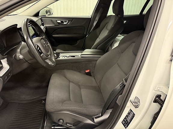 Volvo V60 Cross Country 16 of 26