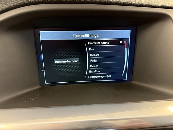 Volvo V60 23 of 29