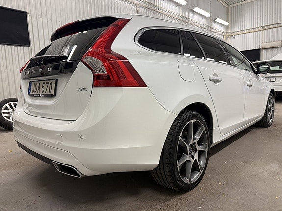 Volvo V60 4 of 29