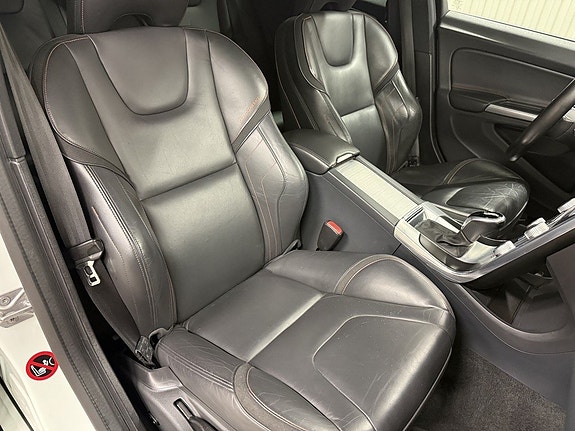 Volvo V60 14 of 29