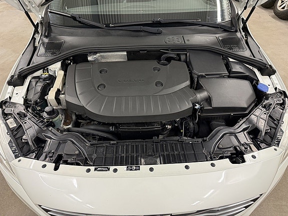 Volvo V60 10 of 29
