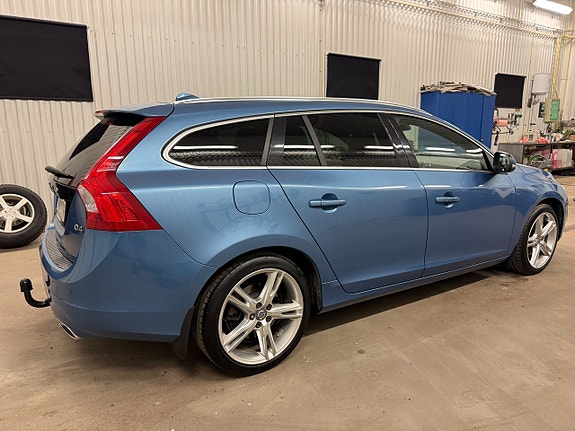 Volvo V60 6 of 26