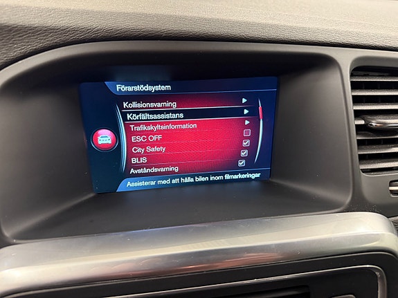Volvo V60 21 of 26