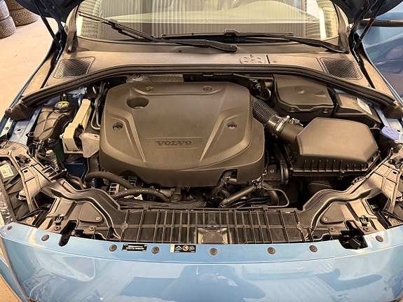 Volvo V60 8 of 26