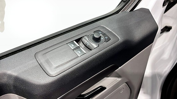 Ford Custom Tourneo 11 of 20