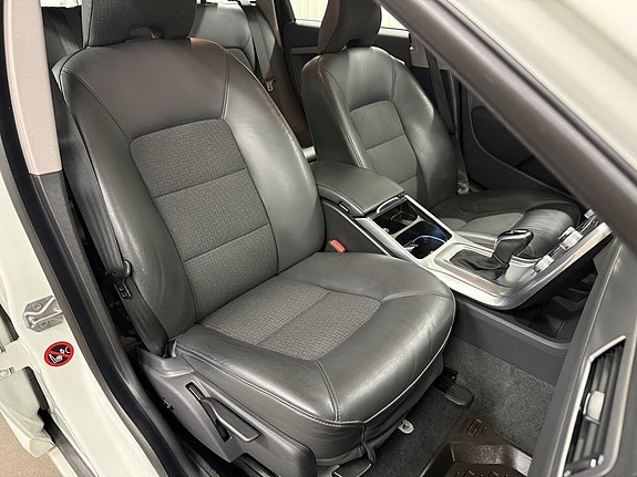 Volvo V70 14 of 26