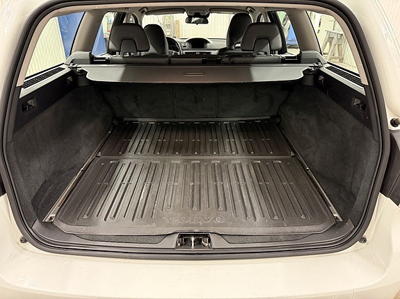 Volvo V70 7 of 26