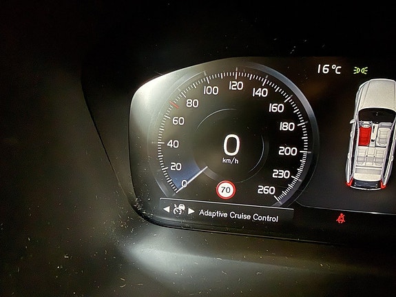 Volvo V90 18 of 27