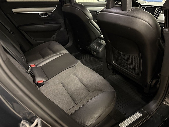 Volvo V90 11 of 27