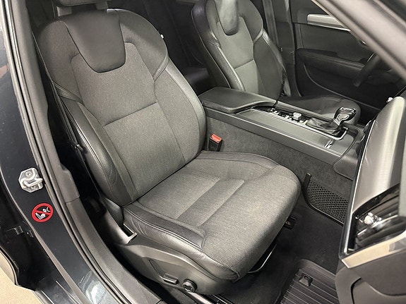 Volvo V90 13 of 27