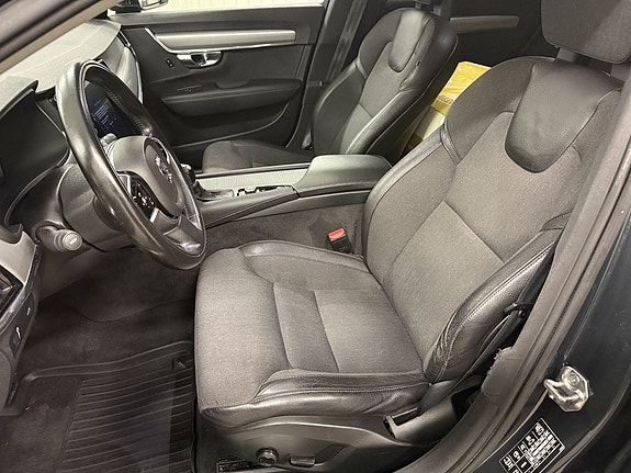 Volvo V90 16 of 27