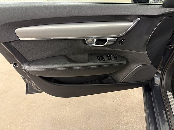 Volvo V90 14 of 27