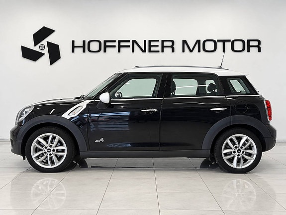 MINI Countryman Cooper D 2 of 13