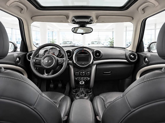 MINI Countryman Cooper D 11 of 13