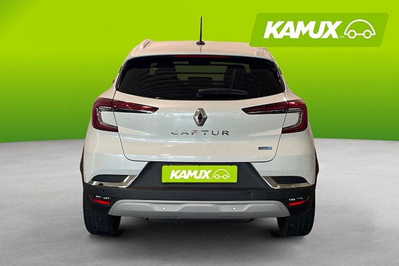 Renault Captur 5 of 17