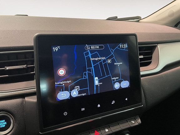 Renault Captur 13 of 17