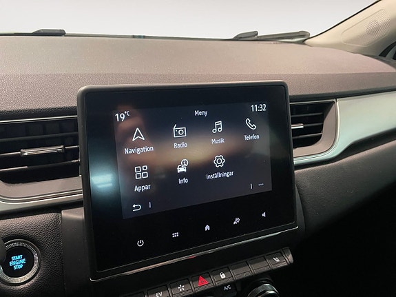 Renault Captur 14 of 17