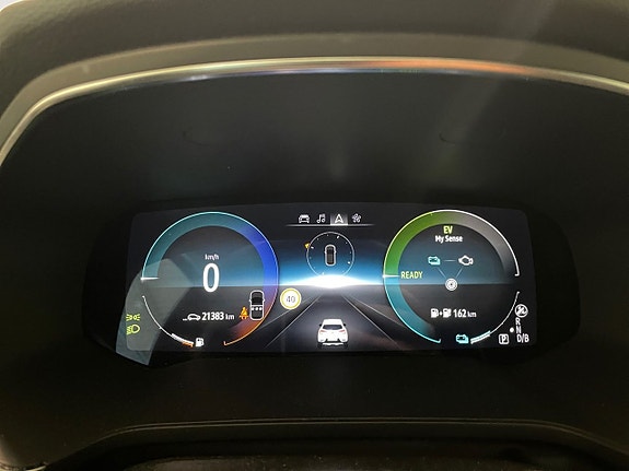 Renault Captur 11 of 17