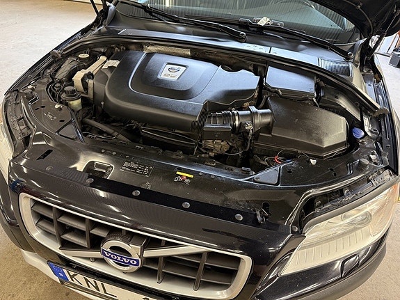 Volvo XC70 17 of 23