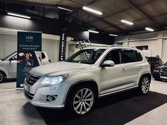 Volkswagen Tiguan R-LINE Panorama 2.0 TSI 4-Motion Nyregg! 6 of 12