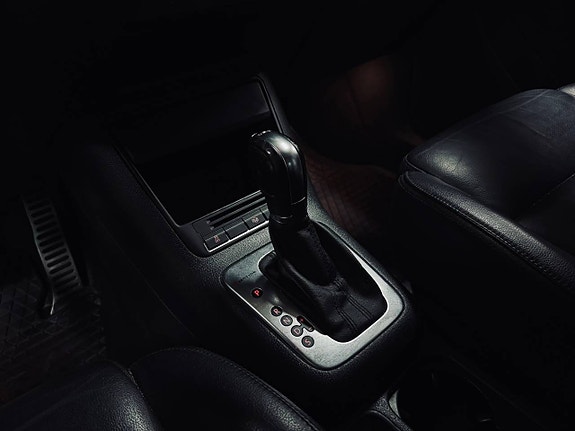 Volkswagen Tiguan R-LINE Panorama 2.0 TSI 4-Motion Nyregg! 11 of 12