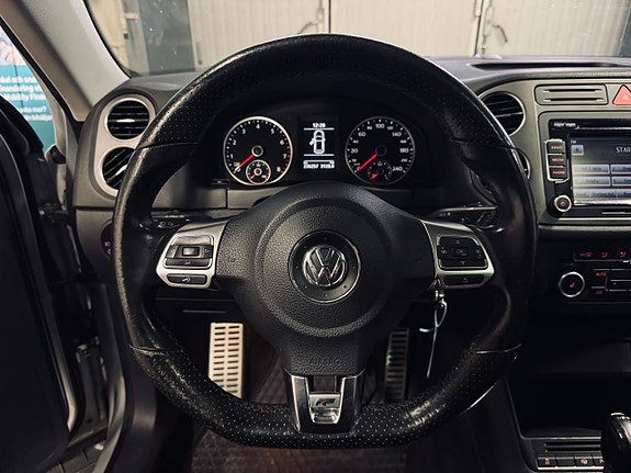 Volkswagen Tiguan R-LINE Panorama 2.0 TSI 4-Motion Nyregg! 8 of 12