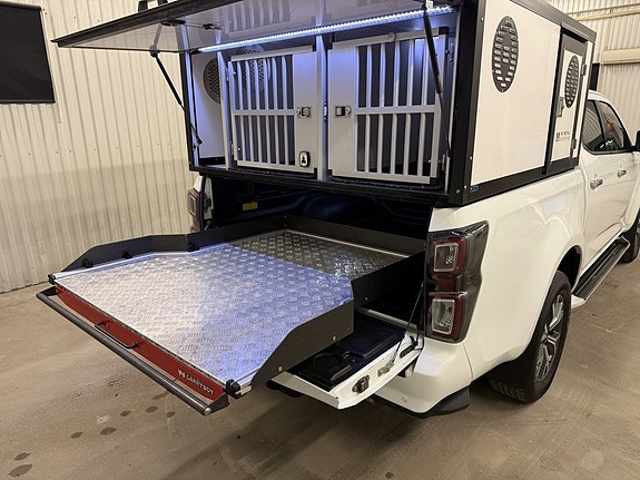 Isuzu D-max 9 of 24
