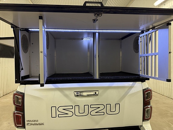 Isuzu D-max 8 of 24