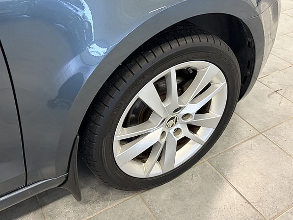 Skoda Octavia 3 of 17