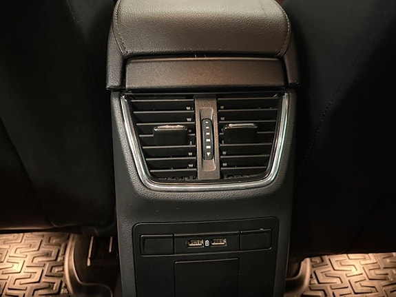 Skoda Octavia 9 of 17