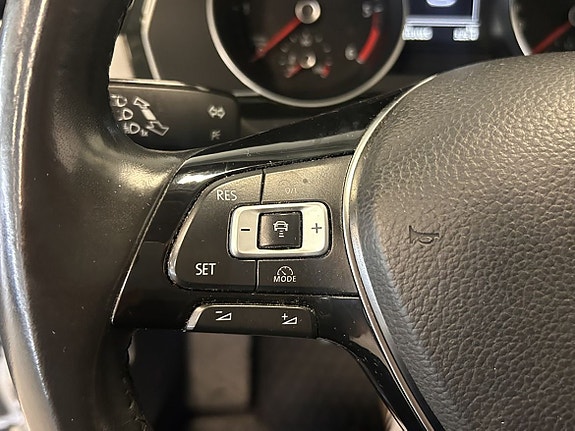 Volkswagen Passat 15 of 20