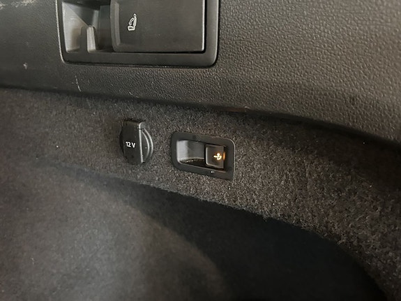 Volkswagen Passat 7 of 20