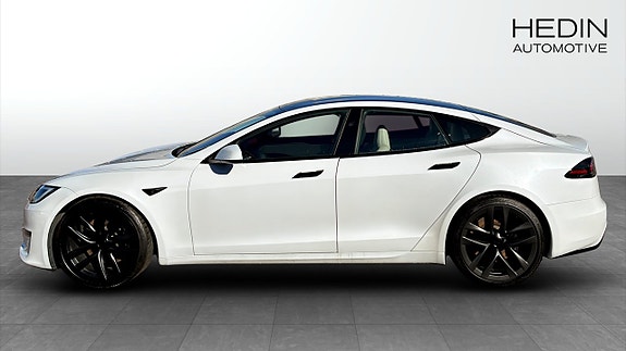 Tesla Model S 6 of 9