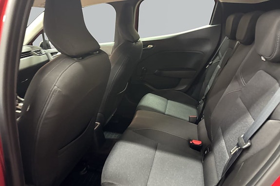 Renault Clio 7 of 15