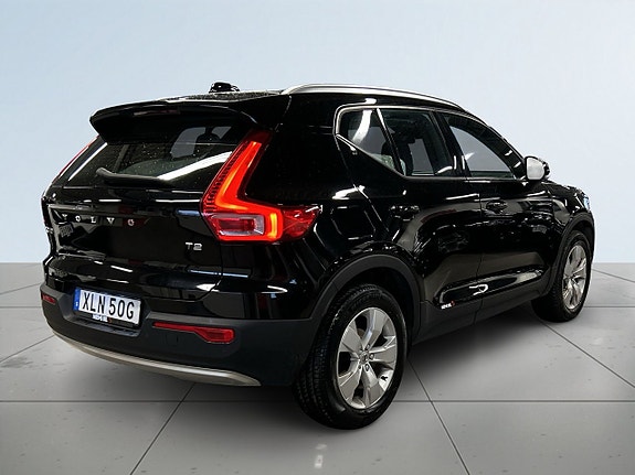 Volvo XC40 6 of 19