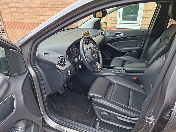 Mercedes-Benz B200 d 8 of 10